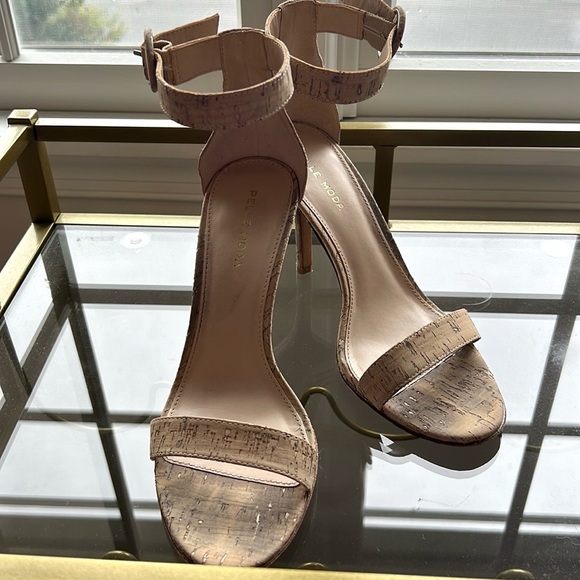 Pelle Moda Kallie White Washed Cork Heels Size 8 - Picture 2 of 3
